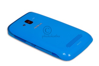 Lumia 610, Official Nokia India post, Best Nokia Lumia 610 Picture, India, Technology, Tech Blog, Cyn colour, Best picture of nokia lumia 610, head phones, windows 8, Mango processor, Bloggers mind, Tech Blog,